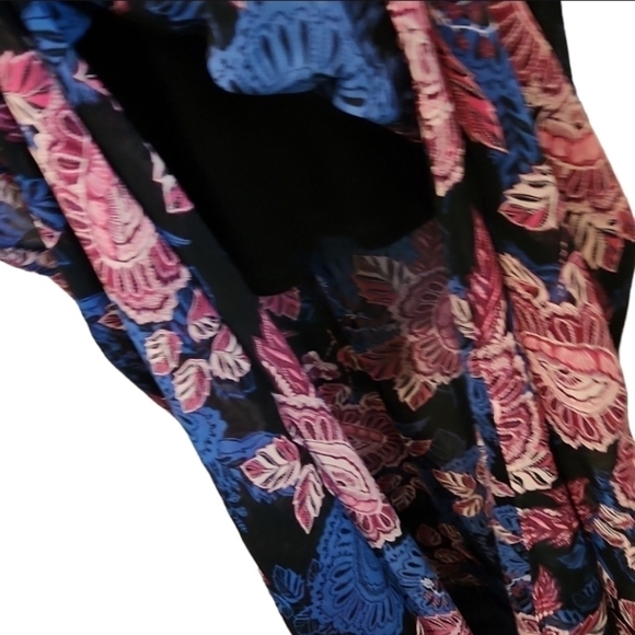 𝅺IZ Byer Floral Halter Keyhole Back Side Slit Maxi Dress - Picture 6 of 7